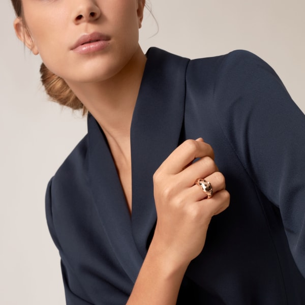 Panthère de Cartier ring, medium model Rose gold, tsavorite garnets, onyx