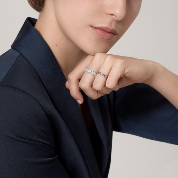 C de Cartier wedding band, 3 mm width Platinum