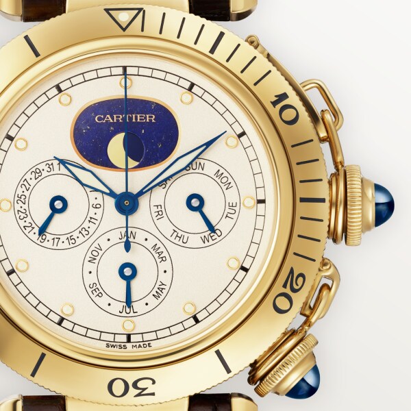 Pasha de Cartier watch 38 mm, yellow gold, leather, full calendar, moon phase