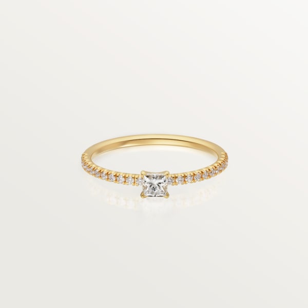 Etincelle de Cartier ring, princess-cut diamond, paved Yellow gold, diamonds