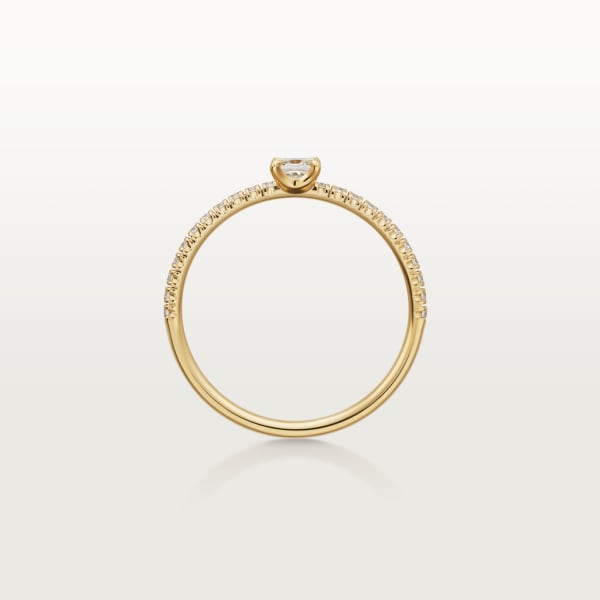 Etincelle de Cartier ring, princess-cut diamond, paved Yellow gold, diamonds