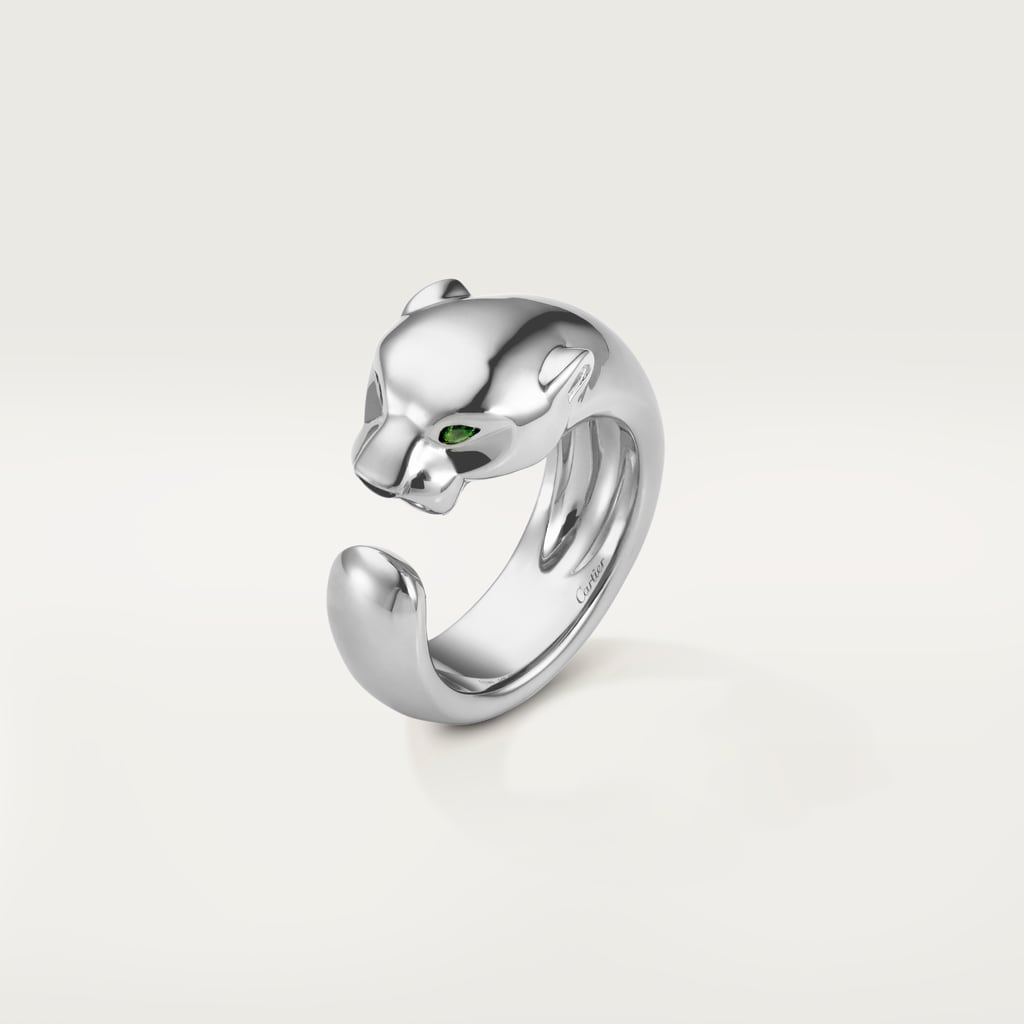 Panthère de Cartier ring, medium modelWhite gold, tsavorite garnets, onyx