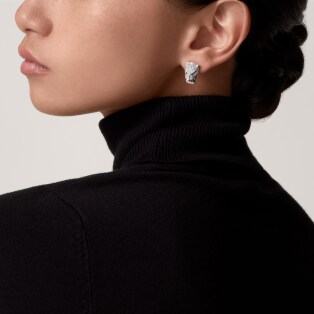 Panthère de Cartier earrings White gold, diamonds, emeralds, onyx