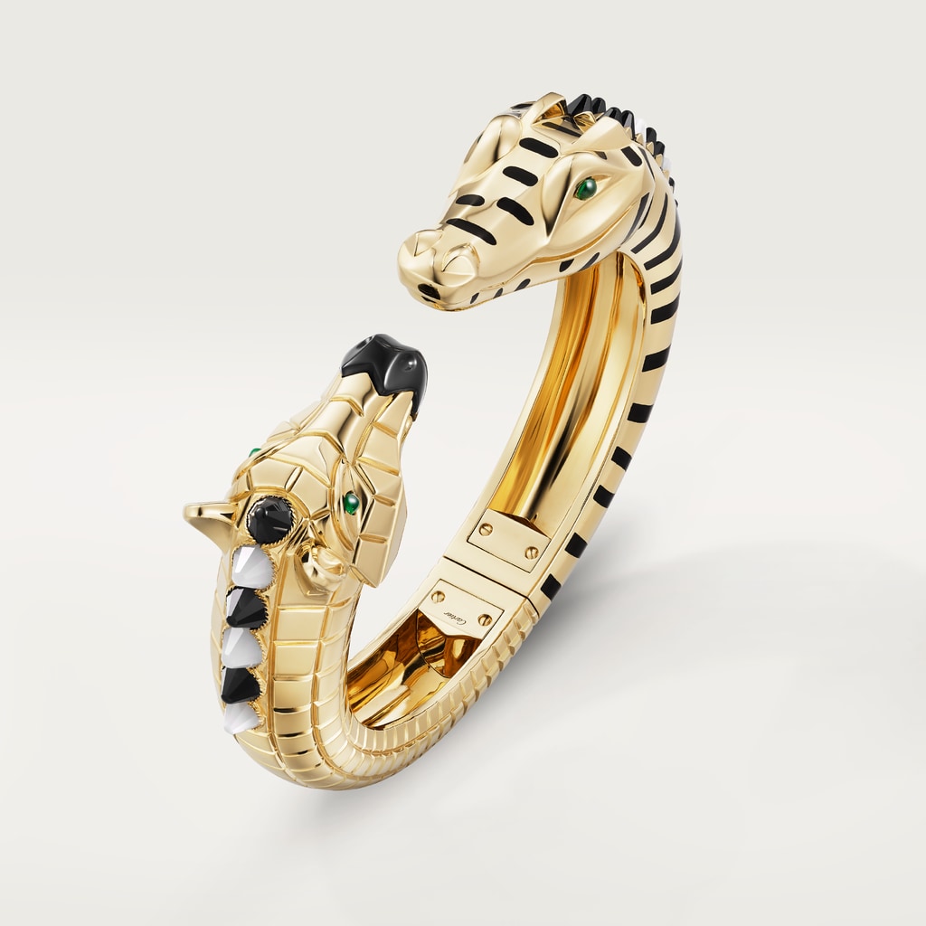 Indomptables de Cartier braceletYellow gold, onyx, moonstone, black lacquer, tsavorite garnets