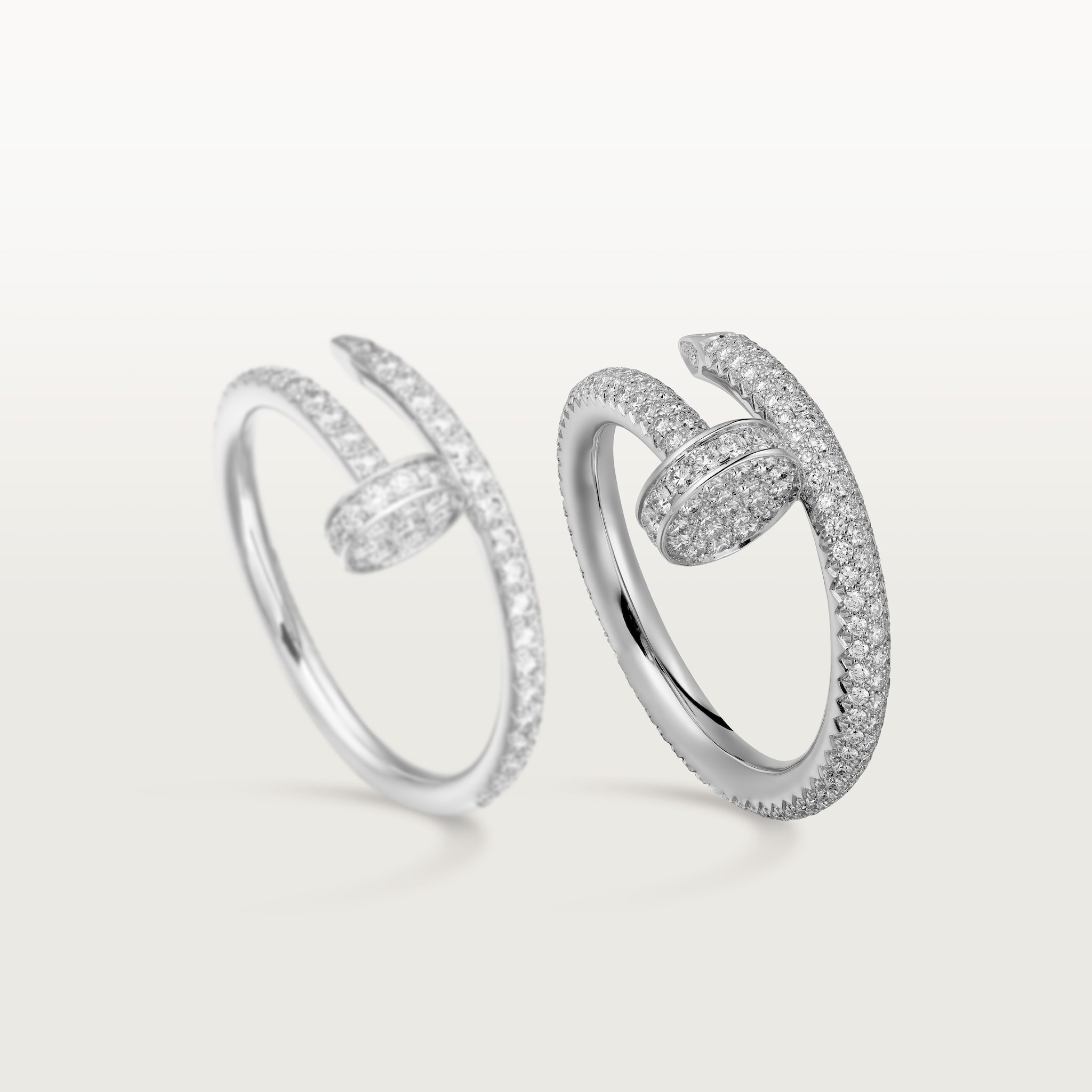 Juste un Clou ring, classic model, pavedWhite gold, diamonds