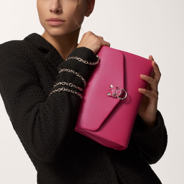 Sac chaîne petit modèle, Panthère de Cartier Raspberry calfskin, golden finish